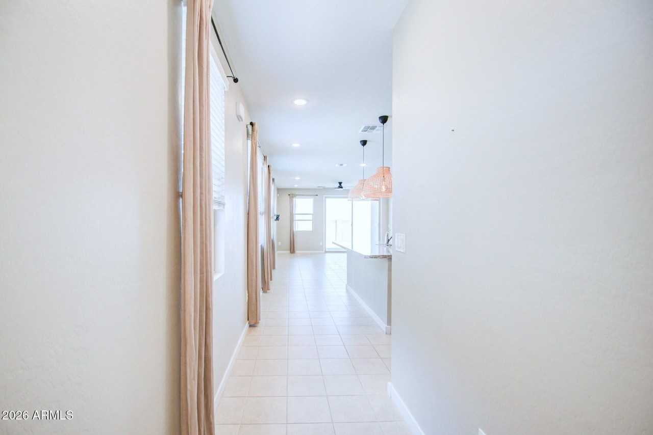 21765 N Rummler Ln - Photo 4 of 37