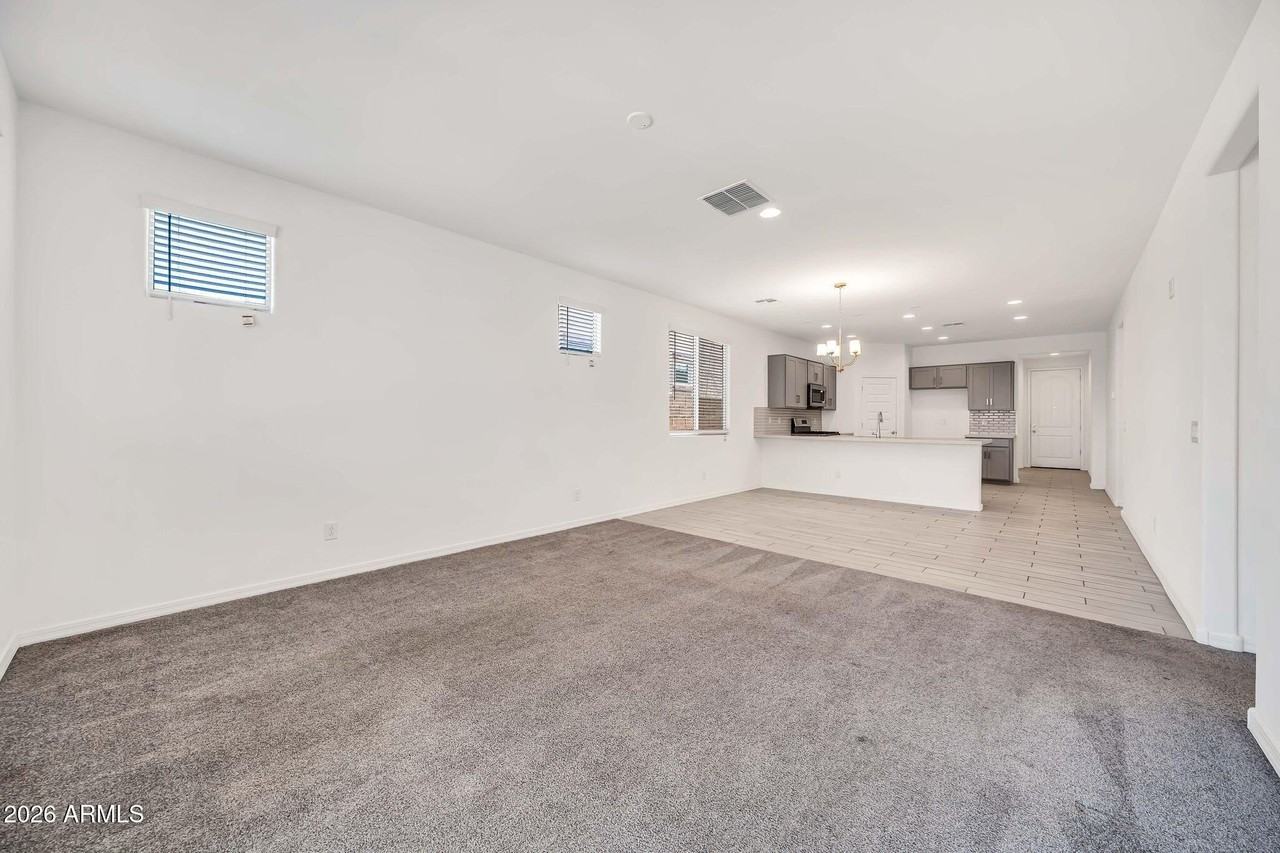 8830 W Pasadena Ave - Photo 5 of 50