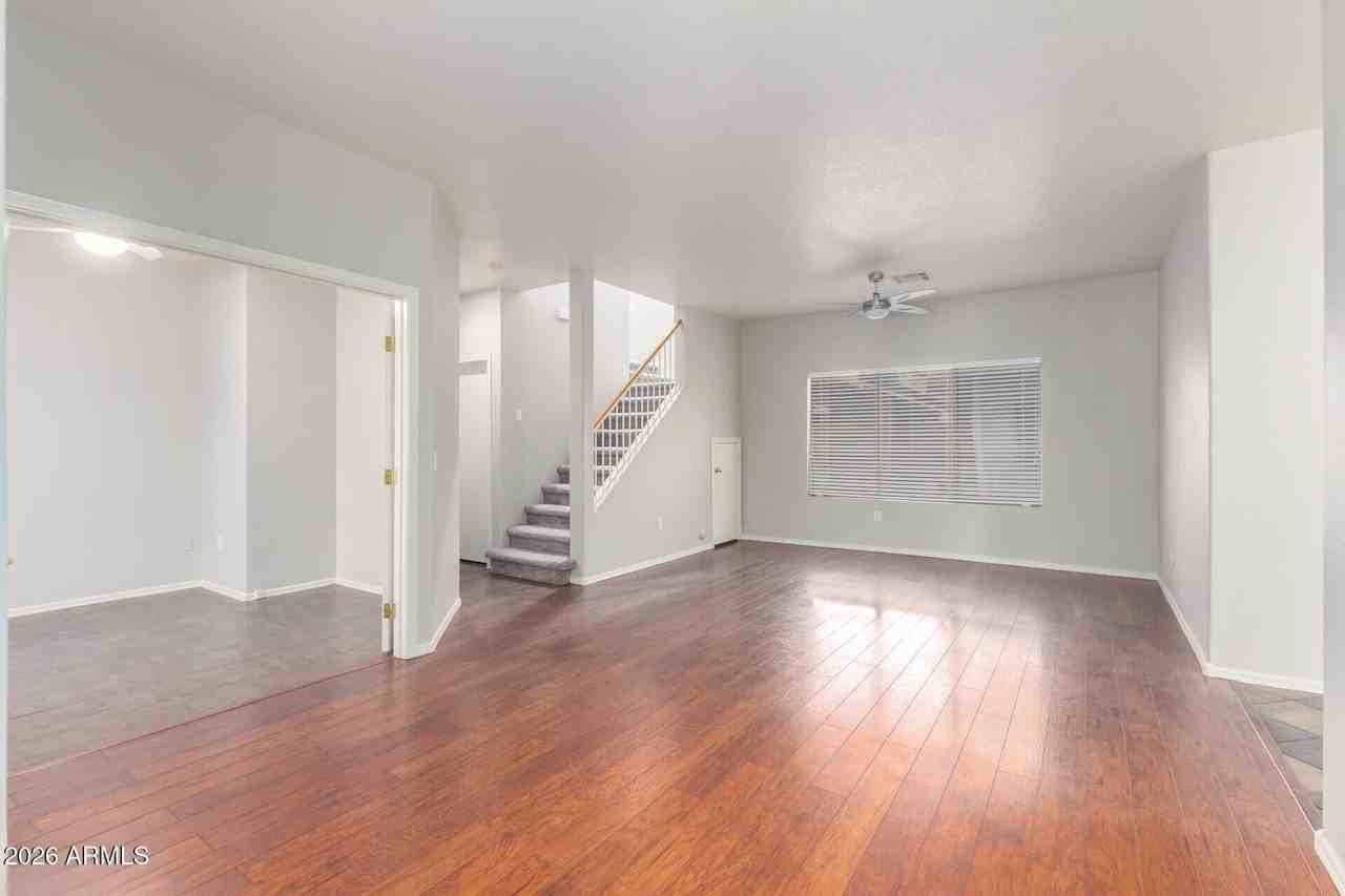21821 N 40th Way - Photo 6 of 28