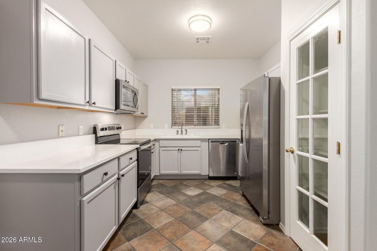21821 N 40th Way - Photo 7 of 28