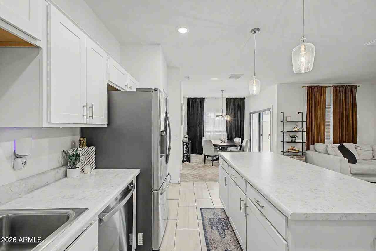 35211 W Santa Barbara Ave - Photo 5 of 16