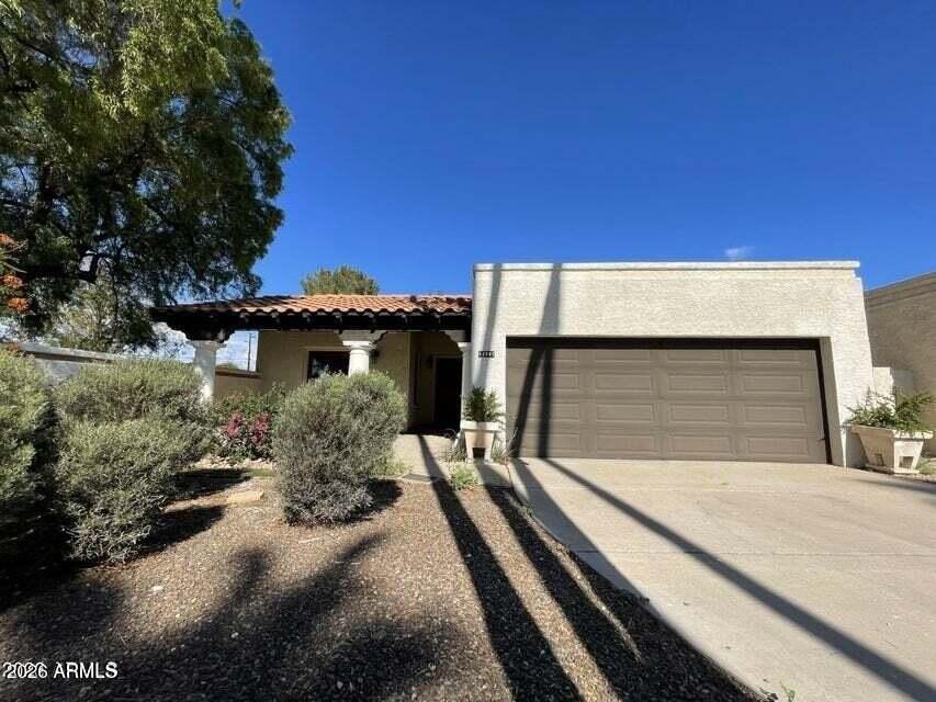 12847 N 40th Way - Photo 2 of 7