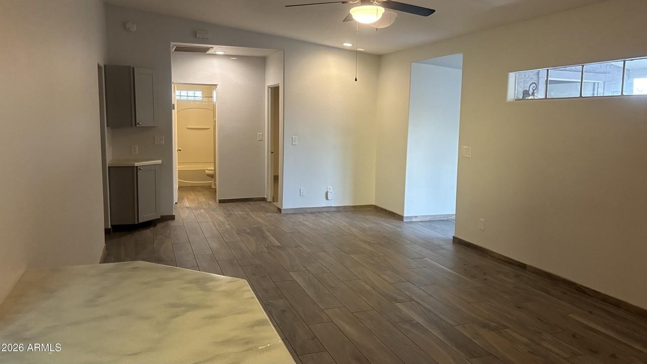 2336 W Orange Dr - Photo 6 of 19