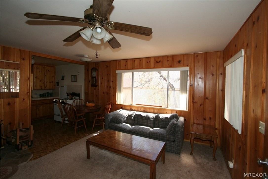 457 Cedar Ln - Photo 2 of 18