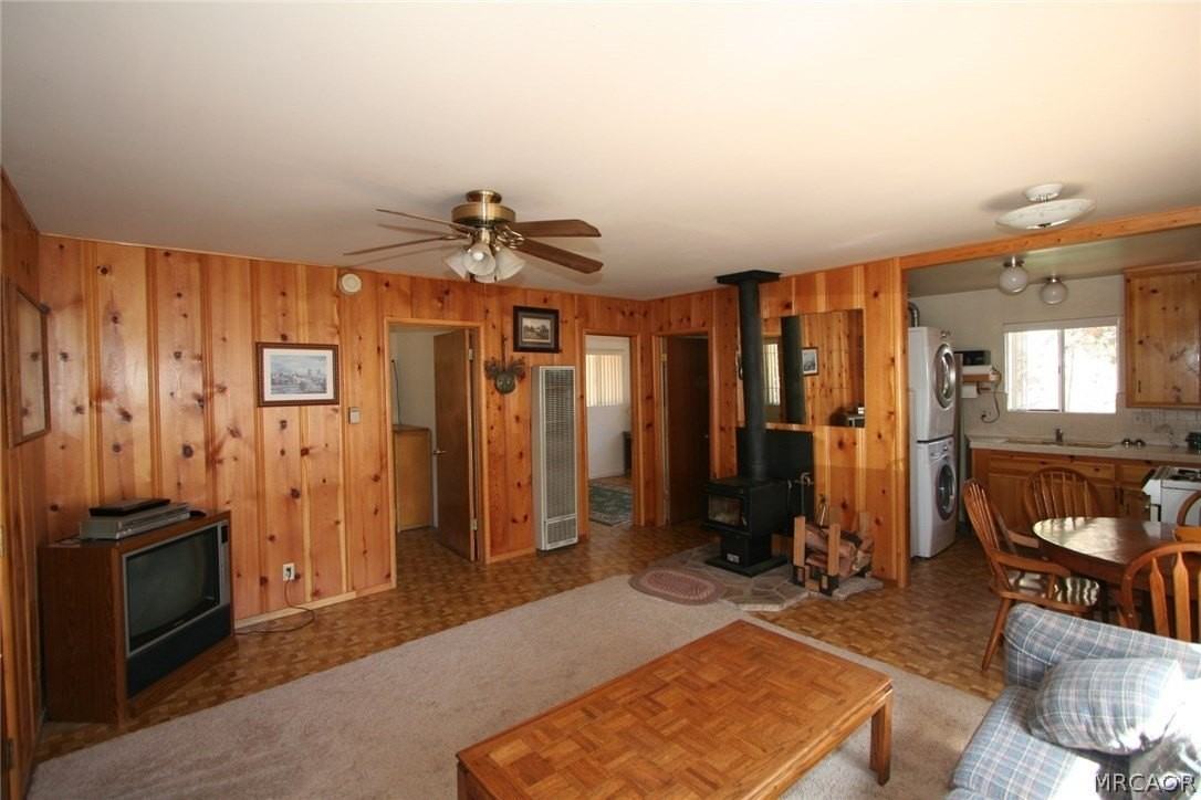 457 Cedar Ln - Photo 3 of 18