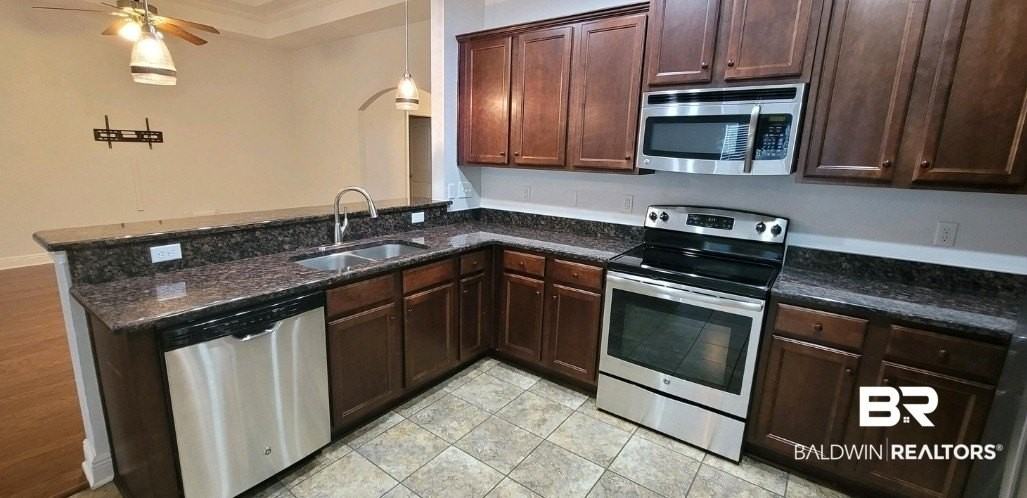 6057 Andhurst Dr - Photo 3 of 15