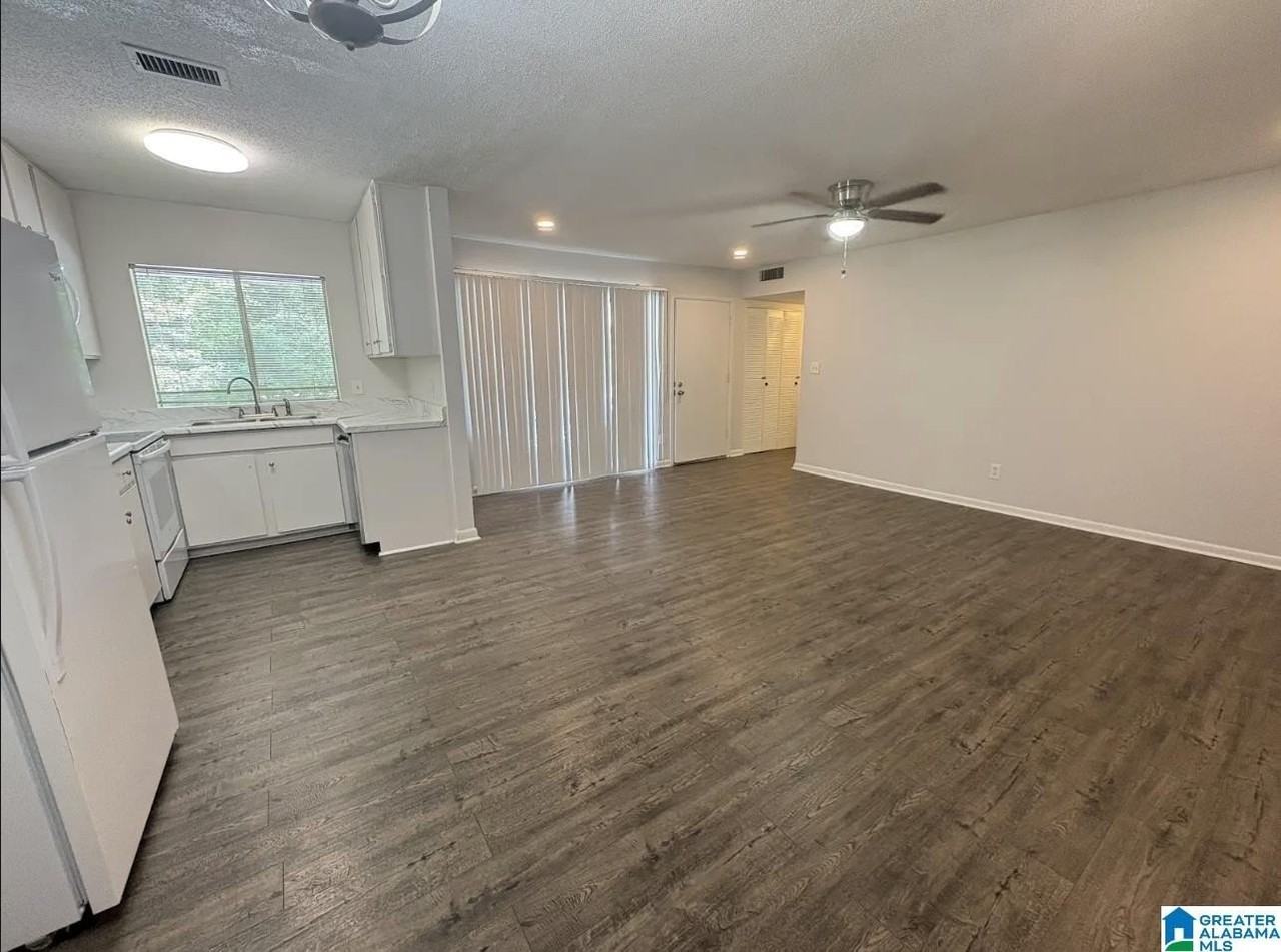3101 Lorna Rd #221 - Photo 5 of 16