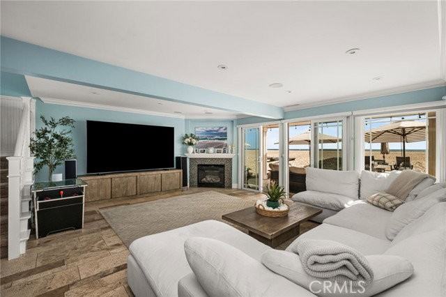 25 S Surfside Ave - Photo 3 of 8