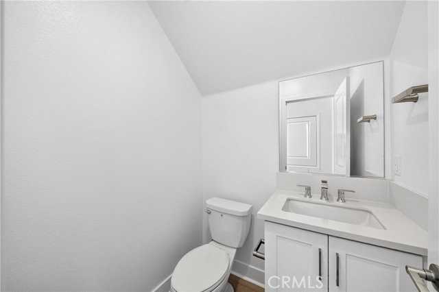 1041 Citron Dr - Photo 6 of 8