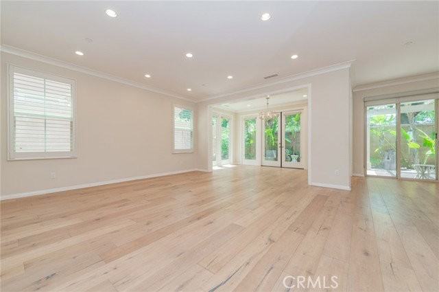 105 Doverwood - Photo 2 of 8