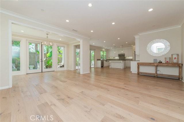 105 Doverwood - Photo 4 of 8