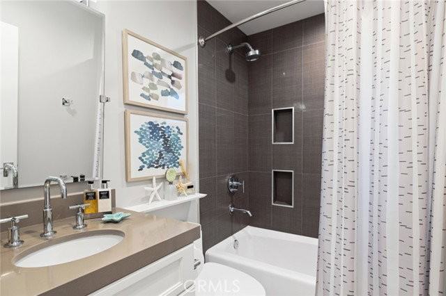 219 Diamond Ave - Photo 5 of 8
