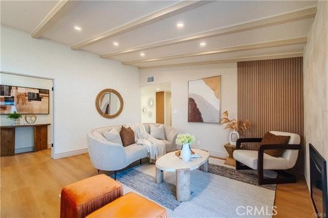 236 Mission Dr - Photo 2 of 8
