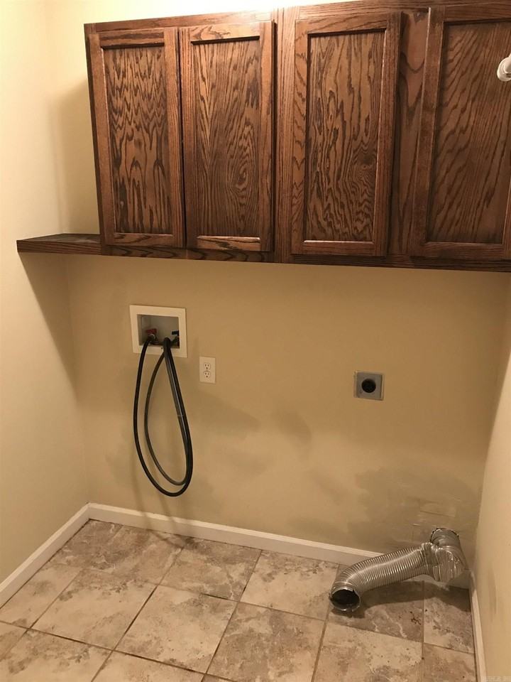 2408 Pleasant Forest Dr - Photo 3 of 10