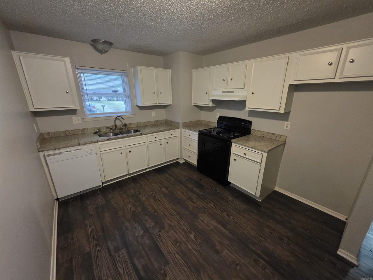 21 Brookway Ln - Photo 4 of 10