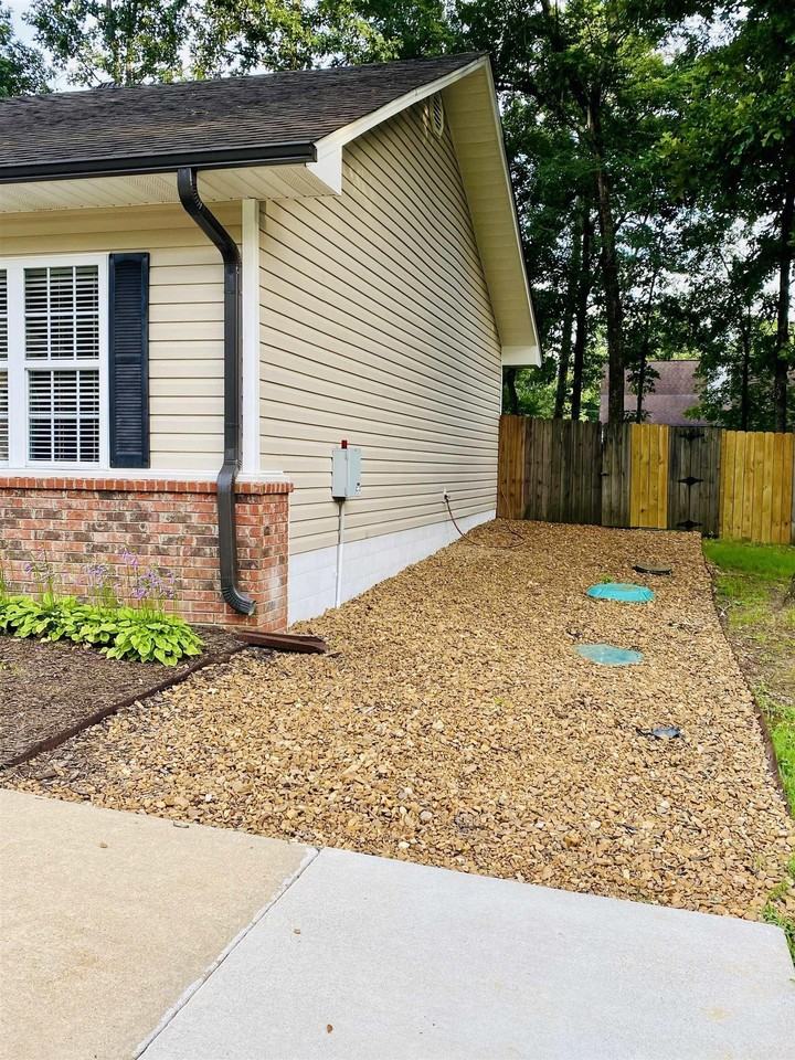 350 Plum Hollow Blvd - Photo 3 of 8