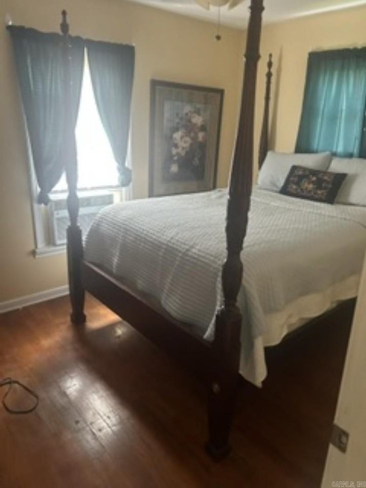 140 California Ave Nw - Photo 5 of 6