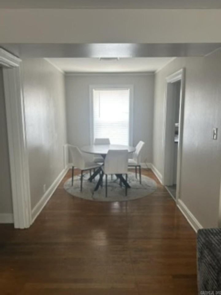 206 Dallas Ave #3 - Photo 3 of 8