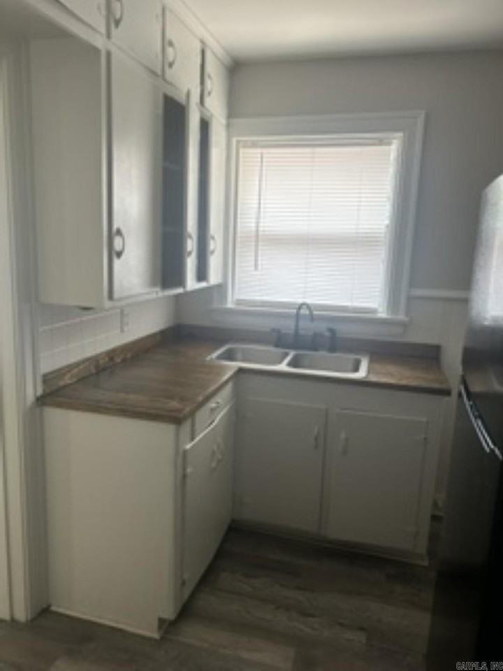 206 Dallas Ave #3 - Photo 5 of 8