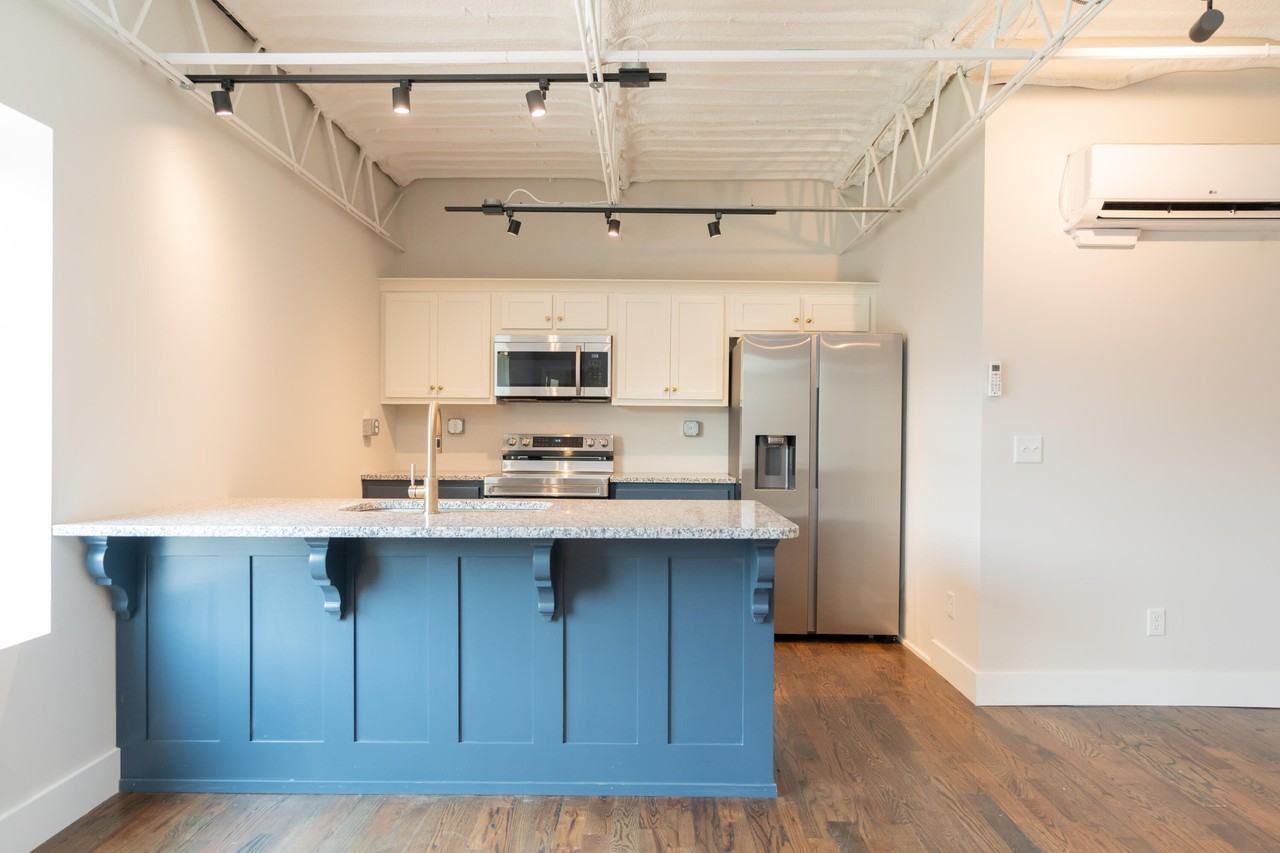 614 E Main St #206 - Photo 2 of 38