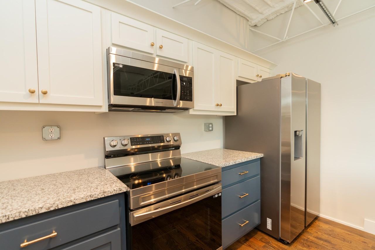614 E Main St #206 - Photo 7 of 38