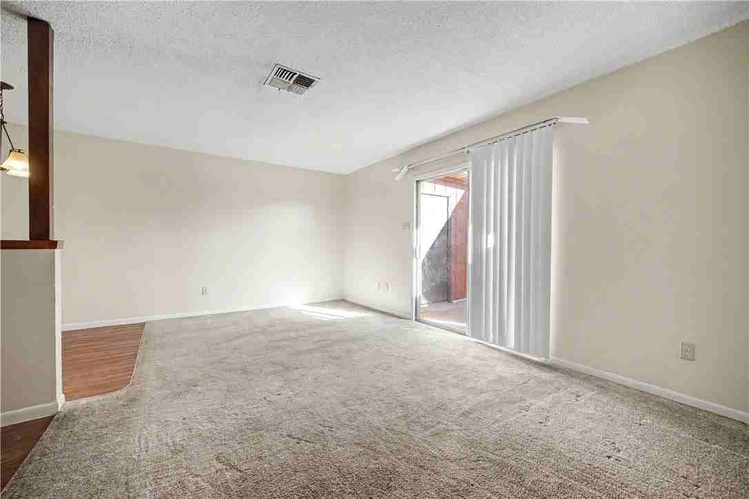 4217 Acushnet Dr #D - Photo 4 of 16