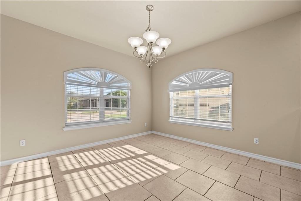 6438 Hardwick St - Photo 3 of 20