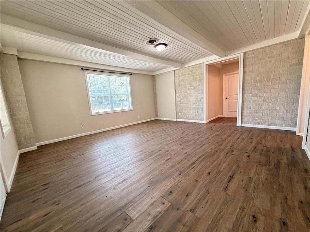 11150 Up River Rd - Photo 7 of 39