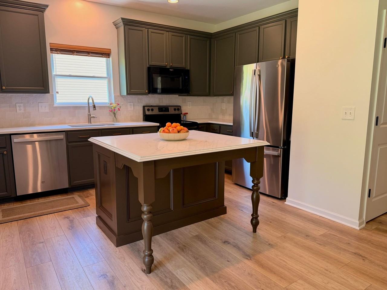 512 Devencroft Rdg E - Photo 5 of 37