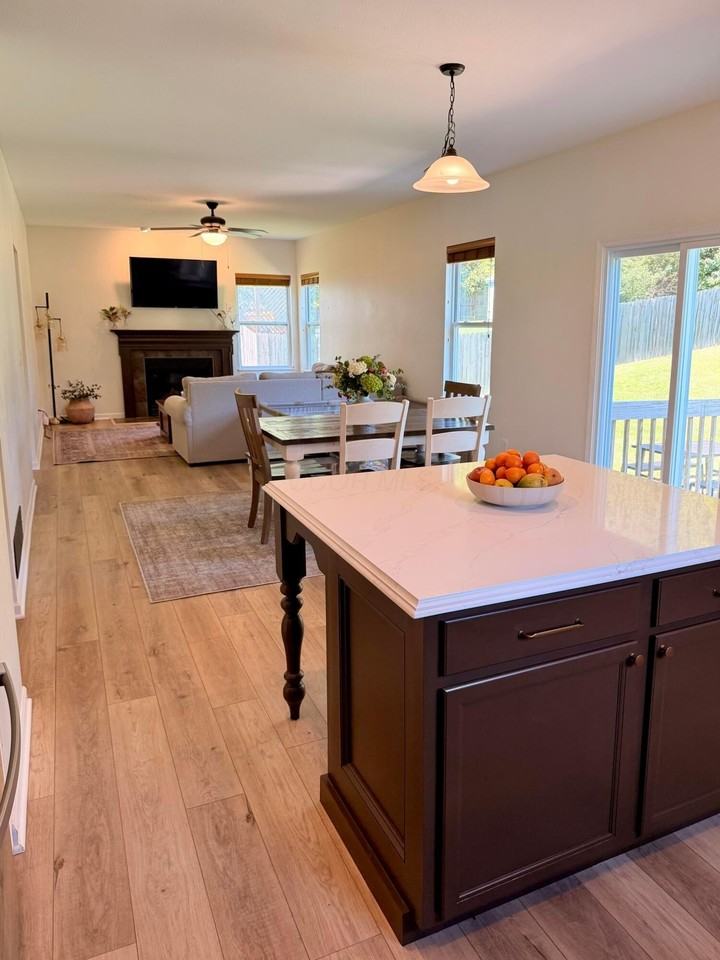 512 Devencroft Rdg E - Photo 6 of 37