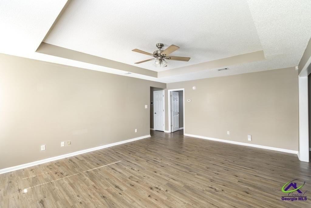 100 Wynfield Ln - Photo 5 of 21