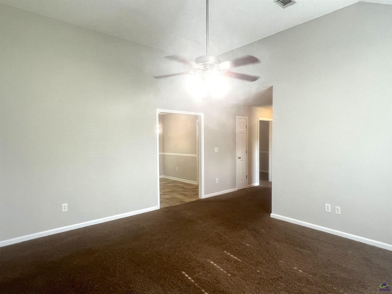 103 Reese Dr - Photo 2 of 26