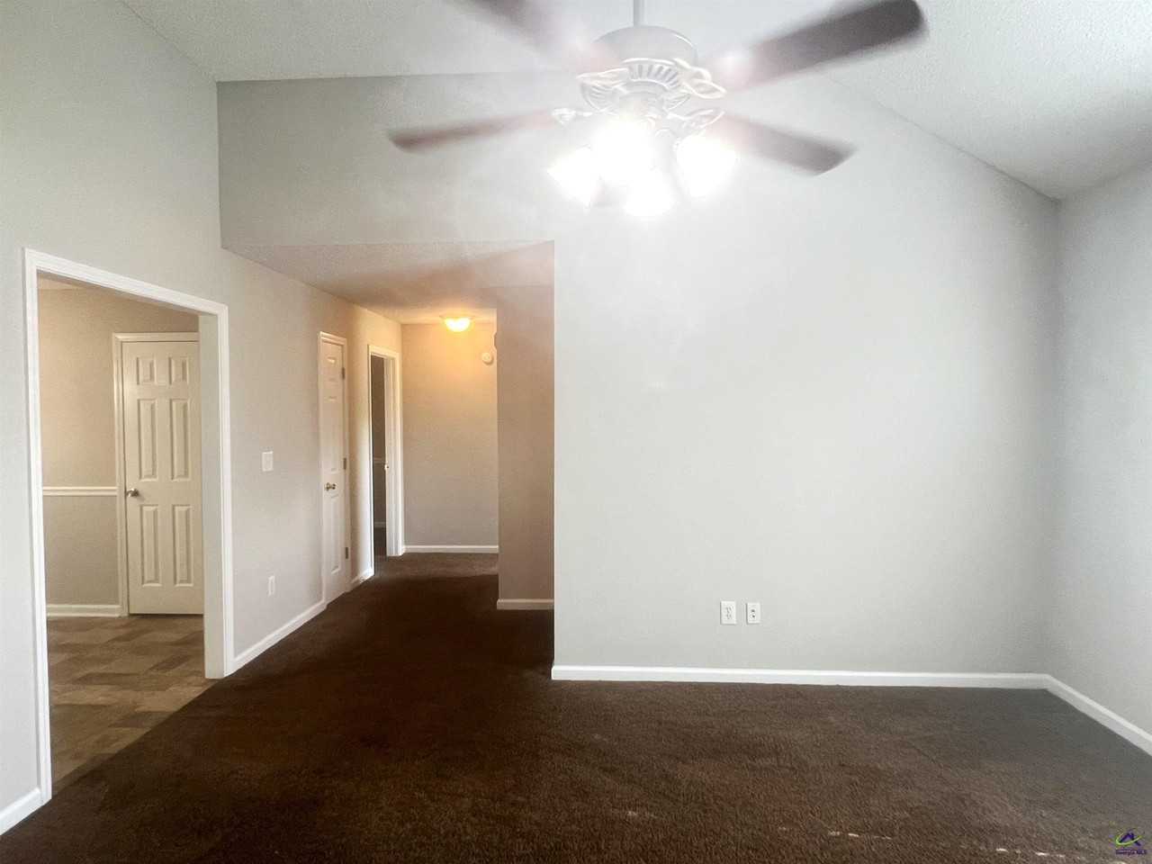 103 Reese Dr - Photo 3 of 26