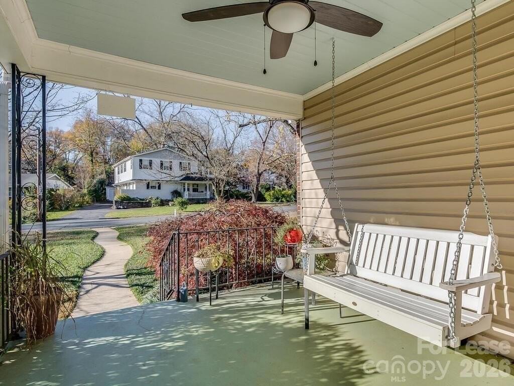 4331 Applegate Rd - Photo 2 of 34
