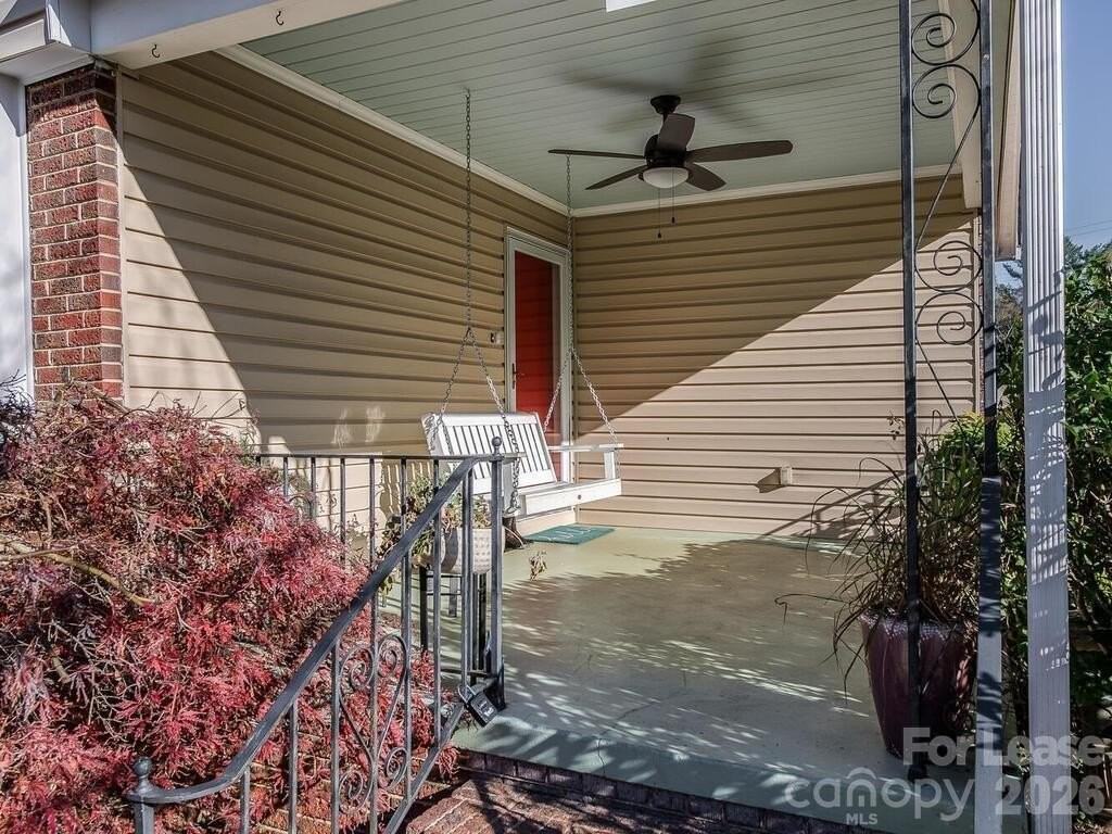 4331 Applegate Rd - Photo 3 of 34