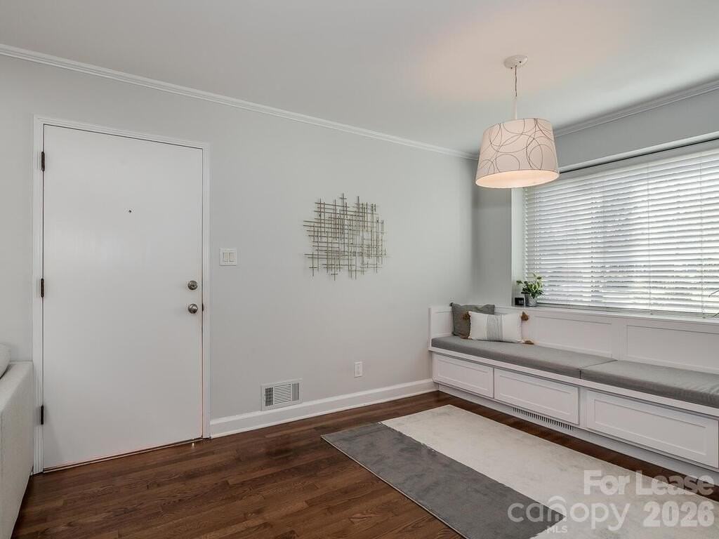 4331 Applegate Rd - Photo 6 of 34