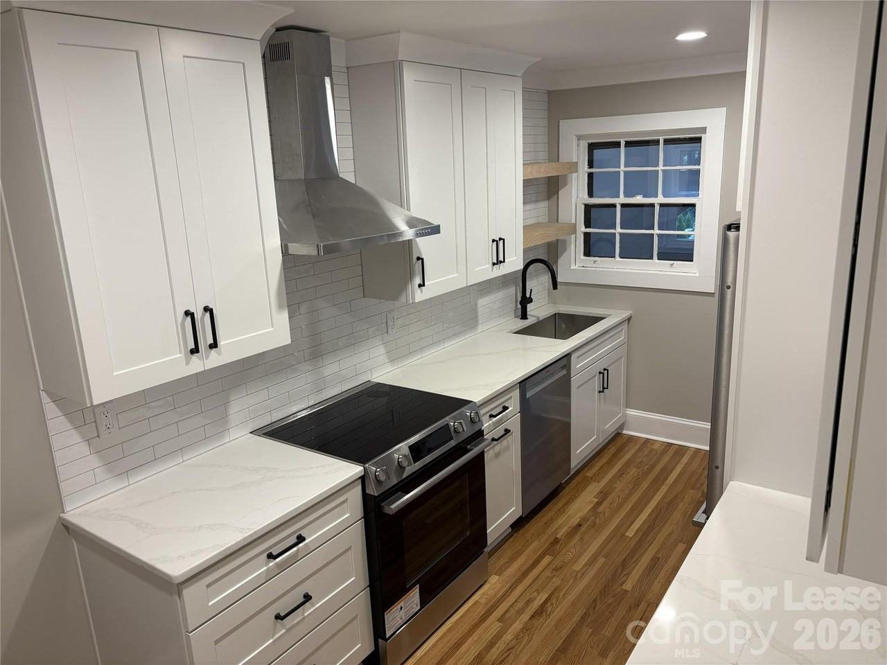 1412 Kenilworth Ave #1 - Photo 3 of 30
