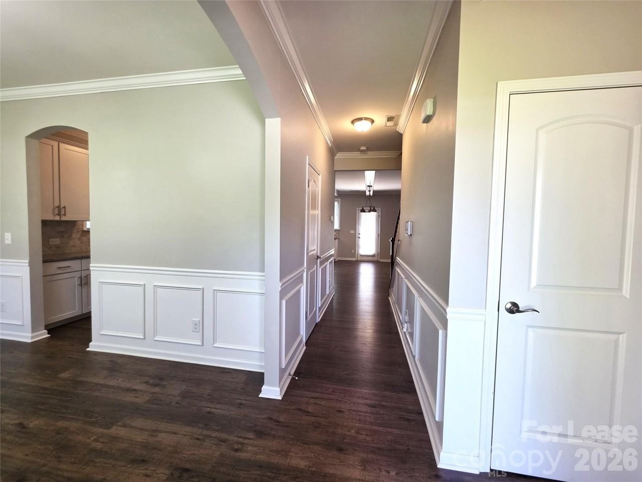 2053 Pine Siskin Ct - Photo 2 of 30