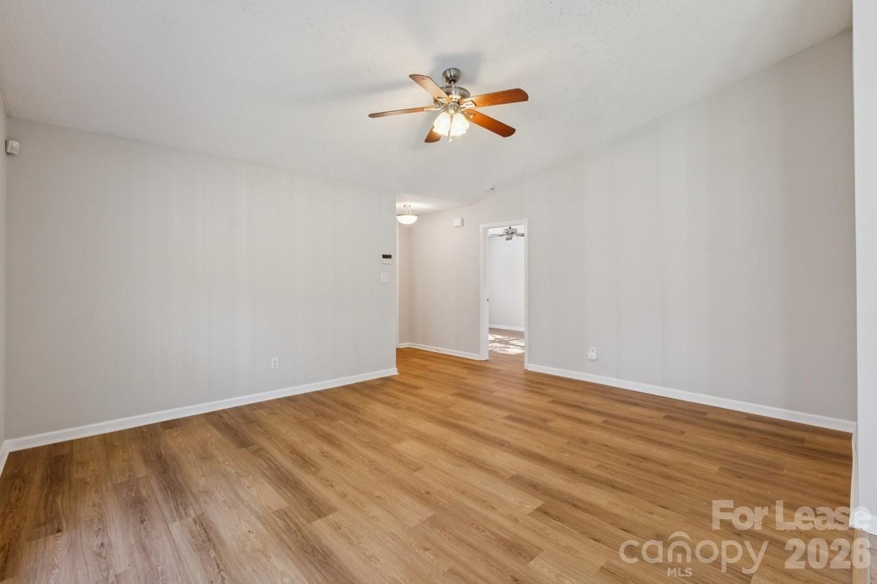 5237 Timbertop Ln - Photo 6 of 18