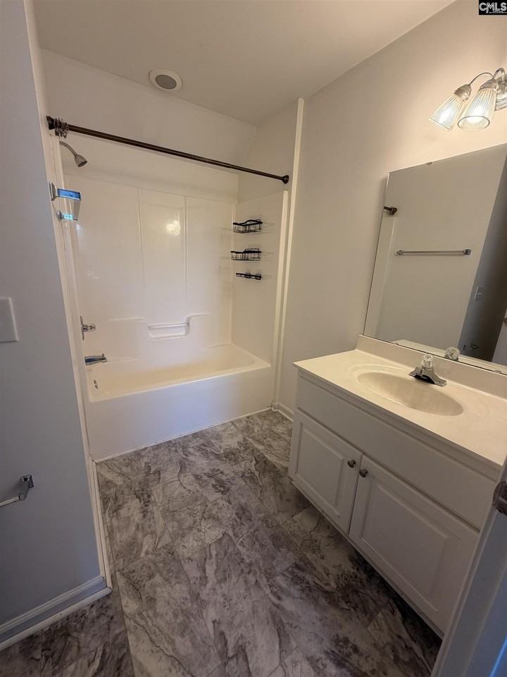 375 Northwood St - Photo 5 of 30