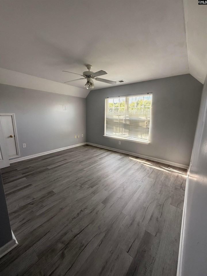 375 Northwood St - Photo 7 of 30