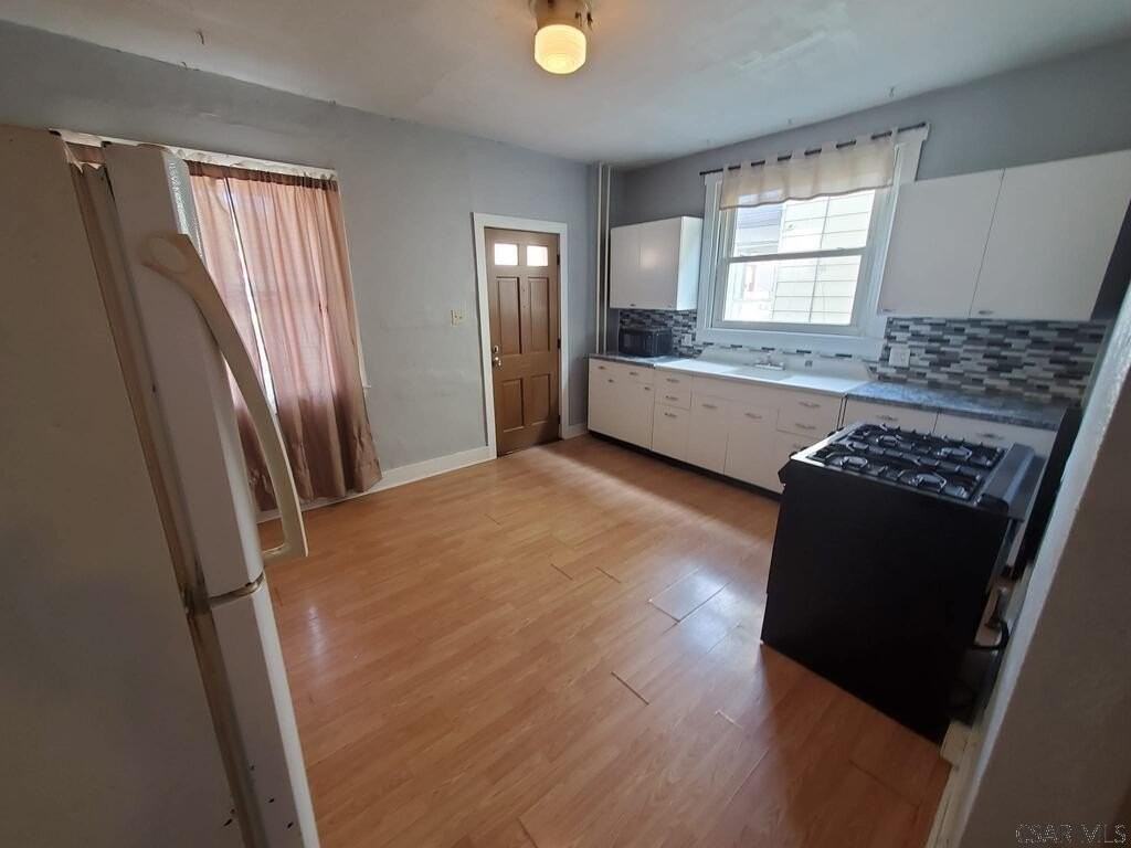 195 D St #1 - Photo 3 of 14