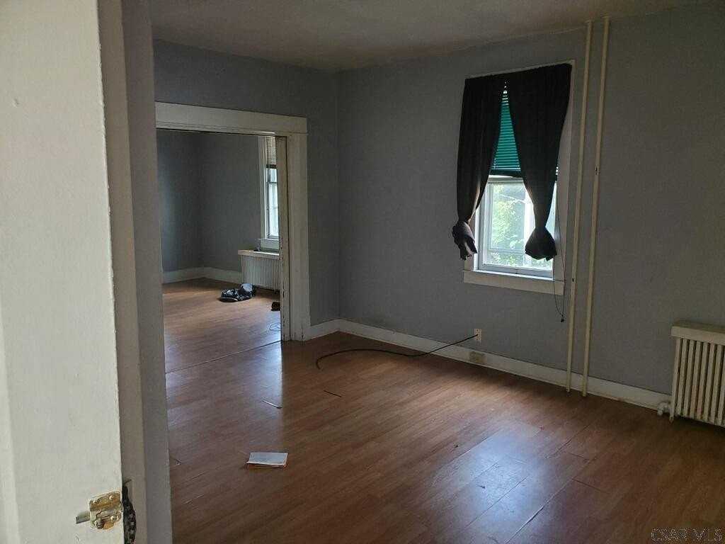 195 D St #1 - Photo 4 of 14