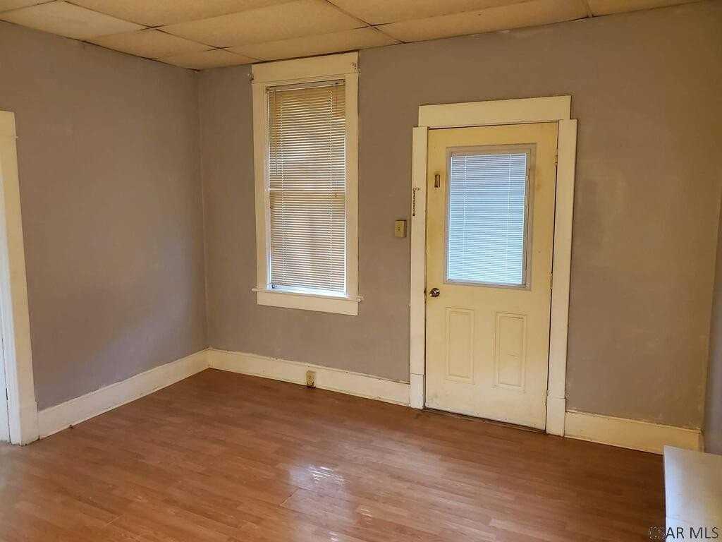 195 D St #1 - Photo 7 of 14