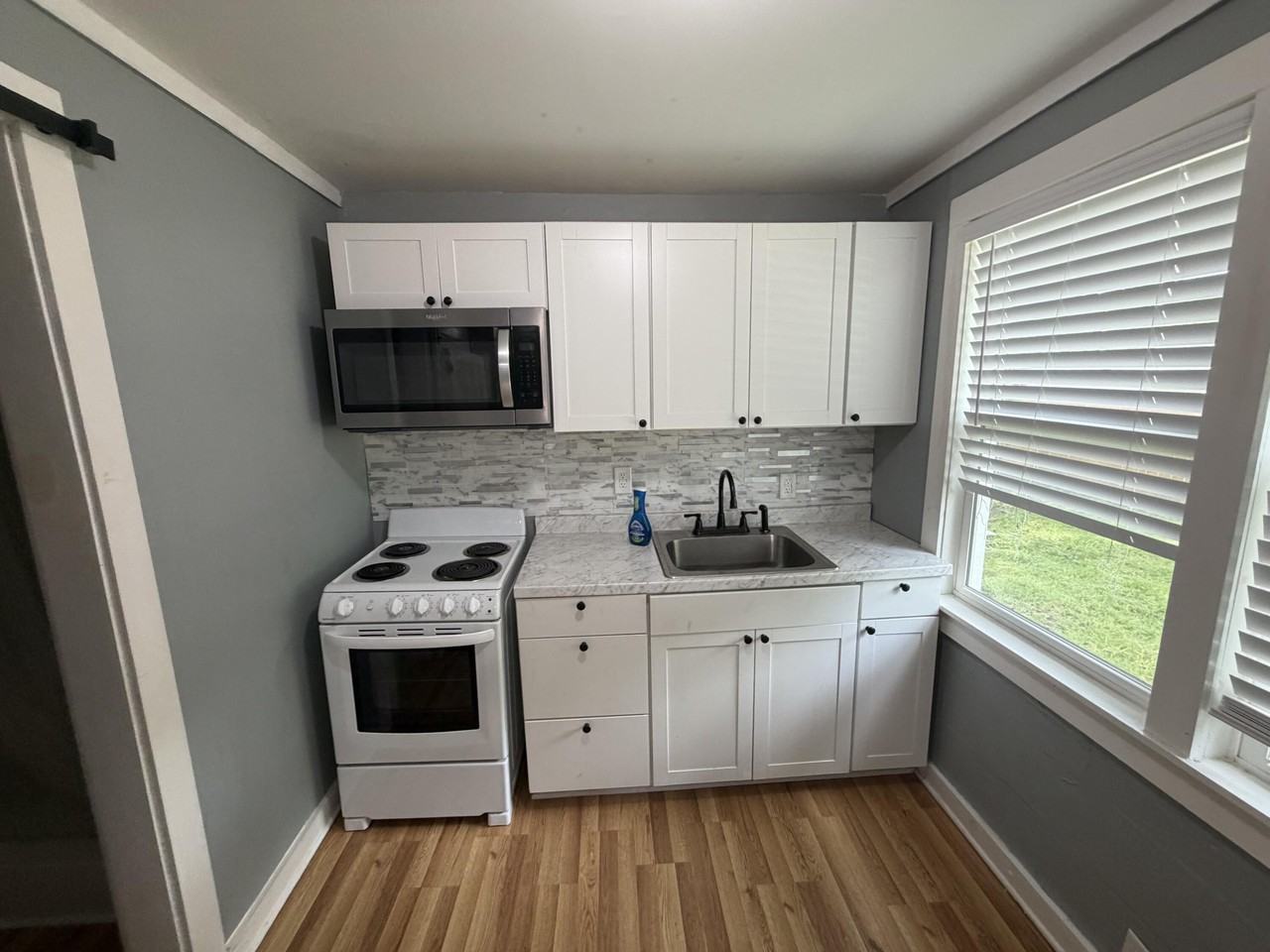 3111 Matipan Ave #A - Photo 5 of 10