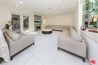 5711 Aura Ave - Photo 6 of 8