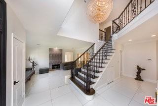 5711 Aura Ave - Photo 7 of 8