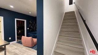 10959 Calvert St - Photo 4 of 8
