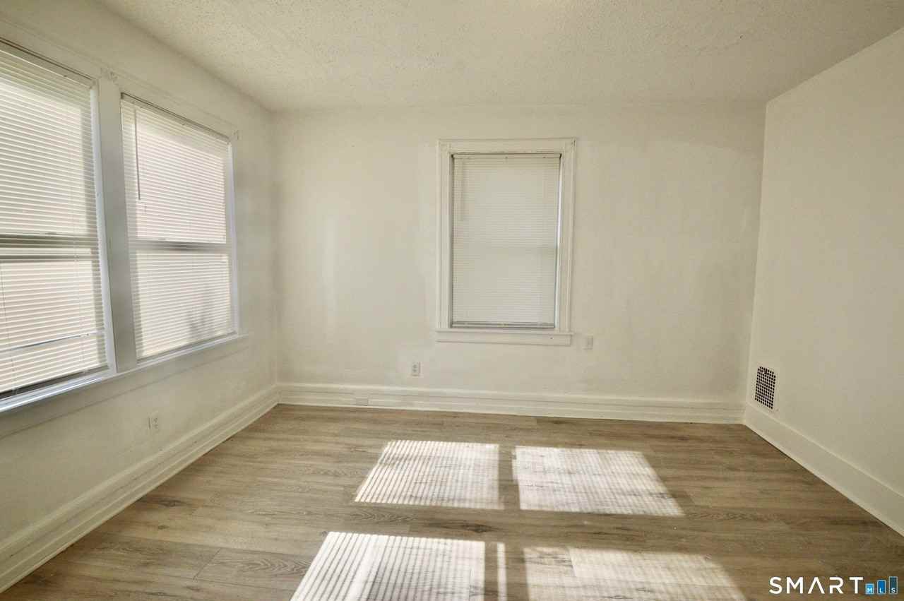 270 East Ave - Photo 4 of 13