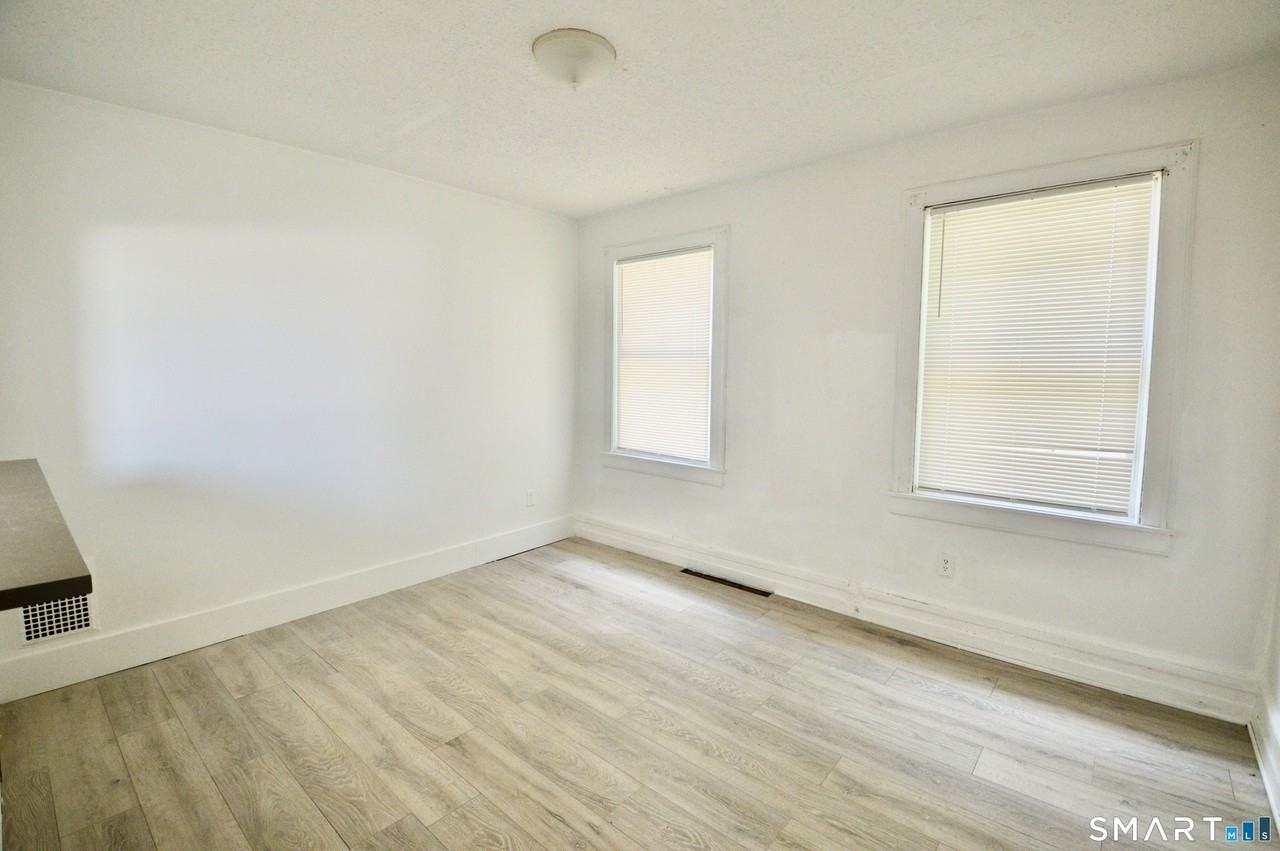 270 East Ave - Photo 6 of 13